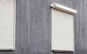 consejos practicos para proteger persianas del viento